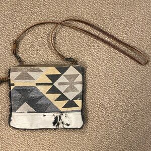 Geometric Patterned Crossbody Bag